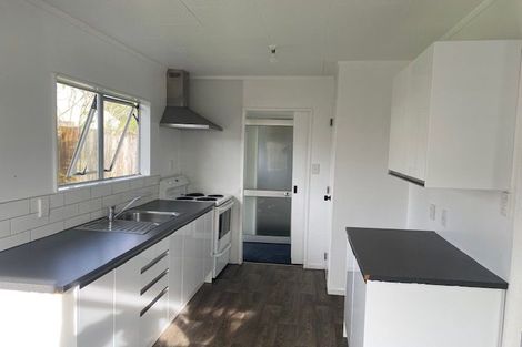 Photo of property in 1/86 Birkdale Road, Birkdale, Auckland, 0626