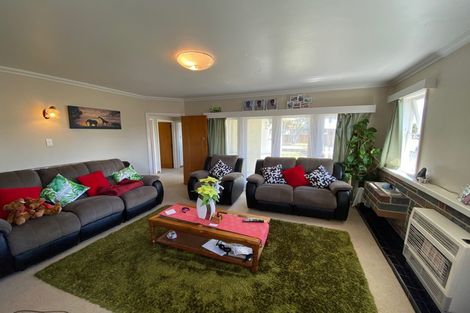 Photo of property in 23 Stirling Crescent, Hokowhitu, Palmerston North, 4410