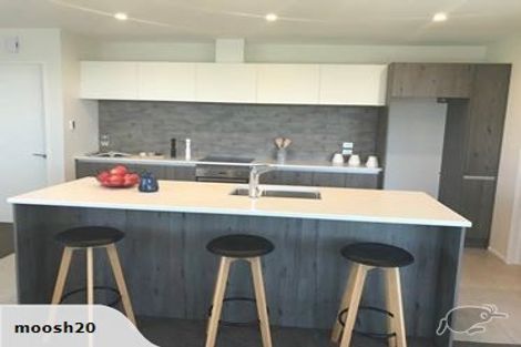 Photo of property in 14 Shillingford Boulevard, Rolleston, 7615