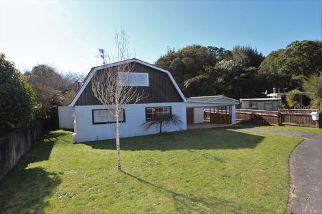 Photo of property in 5 Totara Terrace, Inglewood, 4330