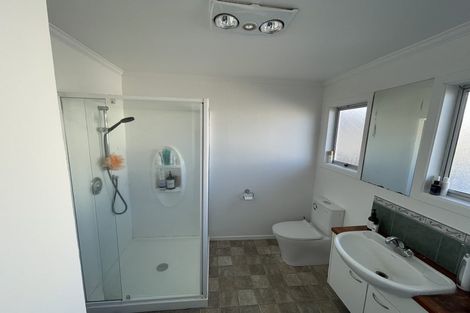 Photo of property in 82 Richmond Avenue, Richmond Heights, Taupo, 3330