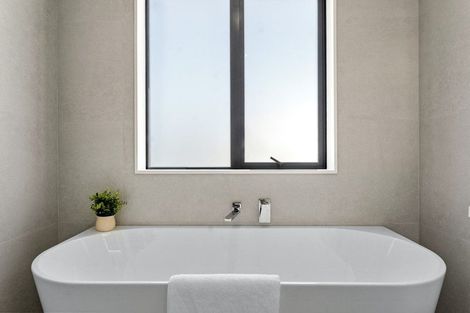 Photo of property in 38a Hyperion Drive, Randwick Park, Auckland, 2105