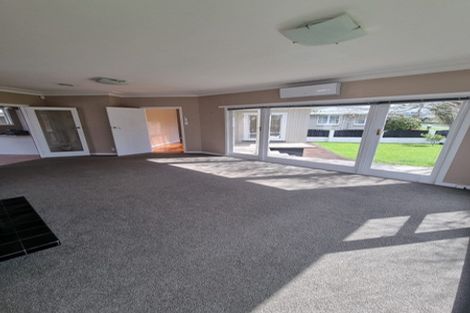 Photo of property in 104 Titirangi Road, New Lynn, Auckland, 0600