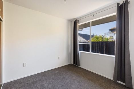 Photo of property in 1/4 Queenspark Drive, Parklands, Christchurch, 8083