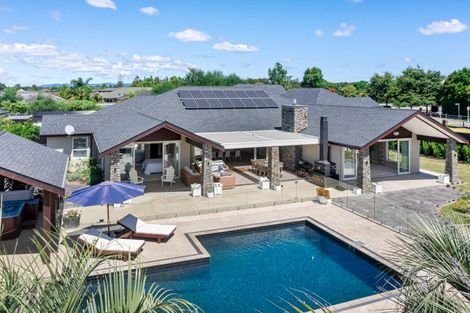 Photo of property in 8a Jelas Drive, Riverhead, 0820