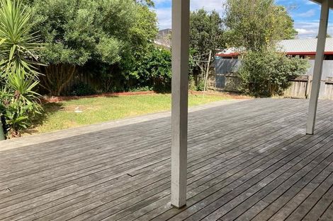 Photo of property in 12 Golf Avenue, Otahuhu, Auckland, 1062