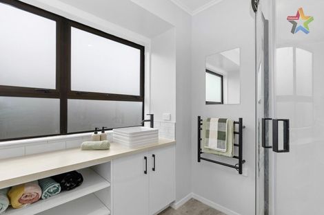 Photo of property in 20 Keys Street, Elderslea, Upper Hutt, 5018