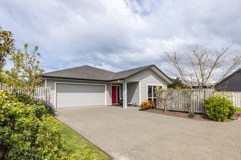 Photo of property in 75a Arataki Road, Havelock North, 4130