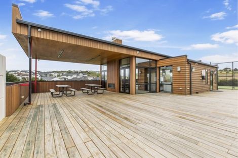 Photo of property in 21 Discovery Drive, Gulf Harbour, Whangaparaoa, 0930
