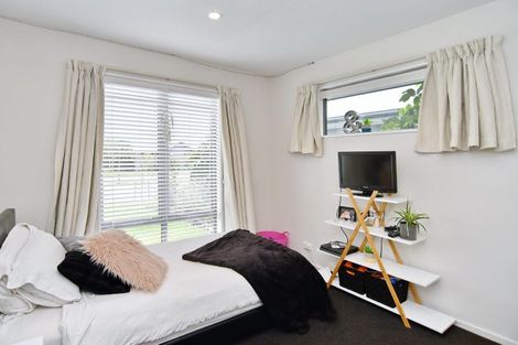 Photo of property in 6 Te Whenu Crescent, Marshland, Christchurch, 8083