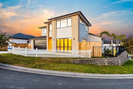 Photo of property in 4 Ahorangi Road, Silverdale, 0932