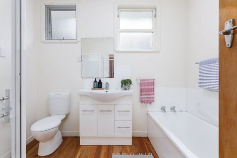 Photo of property in 13 Seddon Crescent, Whataupoko, Gisborne, 4010