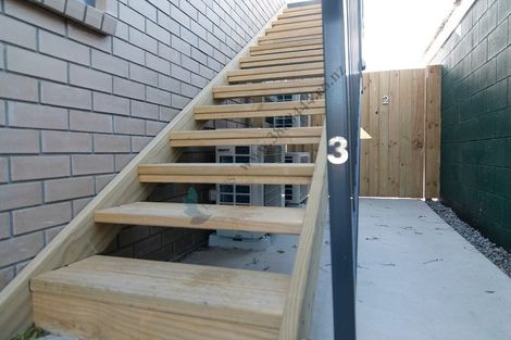 Photo of property in 104 Bowhill Road, New Brighton, Christchurch, 8083