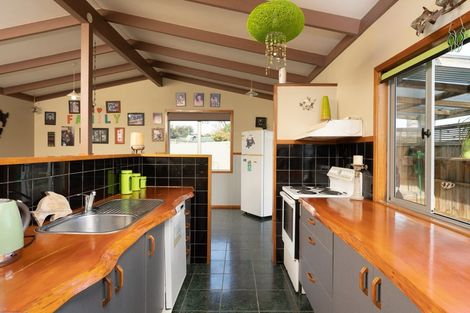 Photo of property in 254 Pukehina Parade, Pukehina, Te Puke, 3189