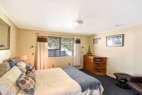 Photo of property in 76 Greenwich Street, Waihola, Milton, 9073