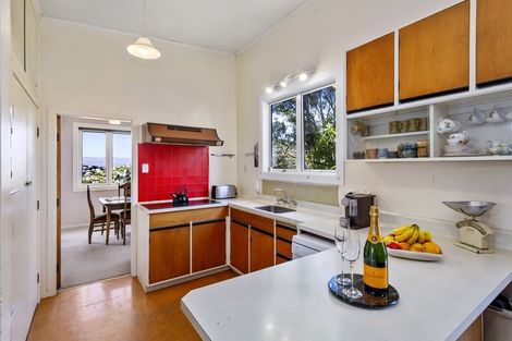 Photo of property in 53 Winston Street, Crofton Downs, Wellington, 6035