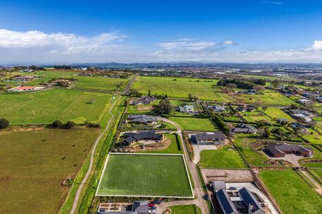 Photo of property in 3 Braxonne Close, Pukekohe, 2120