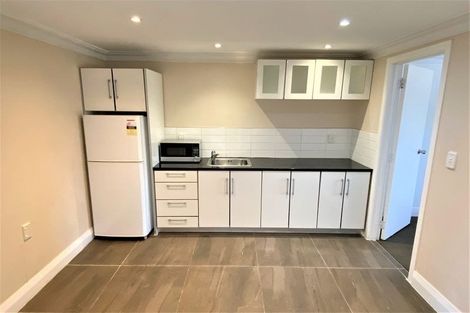 Photo of property in 1/142 Clovelly Road, Bucklands Beach, Auckland, 2012