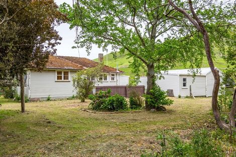 Photo of property in 943 Tora Road, Tora, Martinborough, 5782