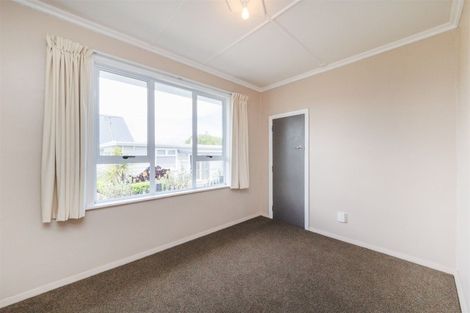 Photo of property in 18 Roore Street, Foxton Beach, Foxton, 4815