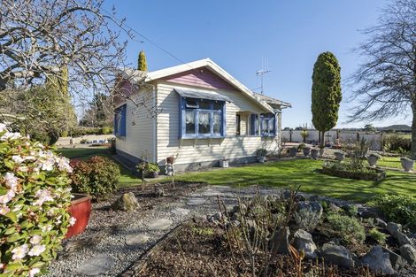 Photo of property in 10 Riverside Drive, Kelvin Grove, Palmerston North, 4470