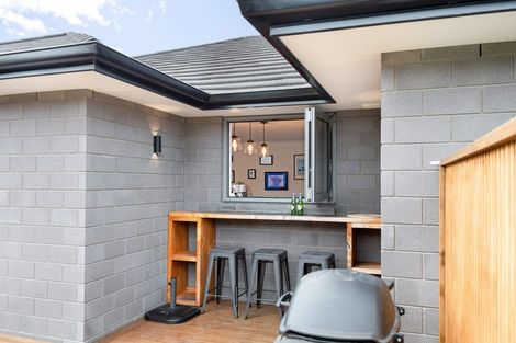 Photo of property in 2 Dyer Lane, Cambridge, 3434