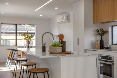 Photo of property in 102 Langdale Avenue, Paraparaumu, 5032