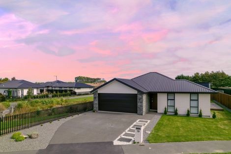 Photo of property in 19 Whitburn Avenue, Halswell, Christchurch, 8025