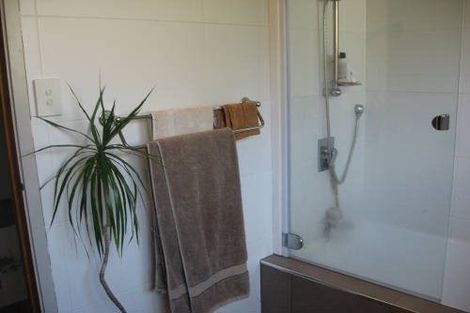 Photo of property in 13 Schnapper Rock Road, Greenhithe, Auckland, 0632