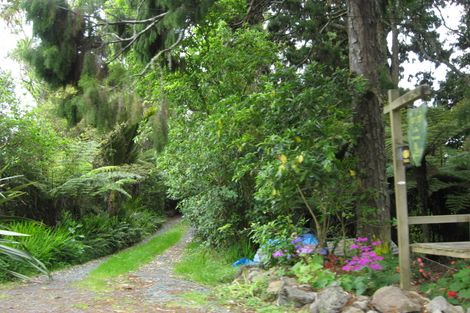 Photo of property in 116 Hinau Road, Waimauku, 0881