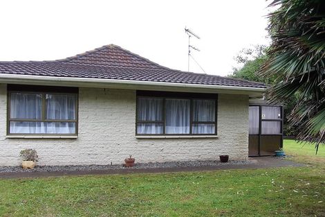 Photo of property in 1/20 Corolu Place, Conifer Grove, Takanini, 2112