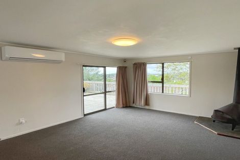 Photo of property in 25 Virgo Place, Glen Eden, Auckland, 0602