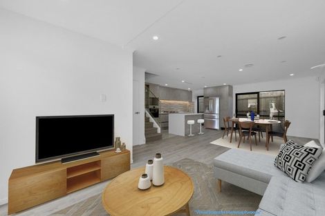 Photo of property in 186d Pakuranga Road, Pakuranga, Auckland, 2010