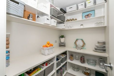 Photo of property in 28 Whitney Place, Rototuna North, Hamilton, 3210