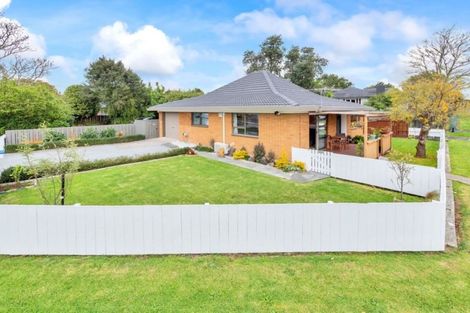 Photo of property in 2/423 Great South Road, Rosehill, Papakura, 2113