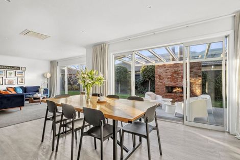 Photo of property in 8 Richards Street, Cambridge, 3434