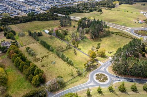 Photo of property in 1 Old Pine Valley Road, Dairy Flat, Silverdale, 0992