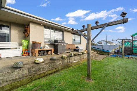 Photo of property in 215 Mcquarrie Street, Kingswell, Invercargill, 9812