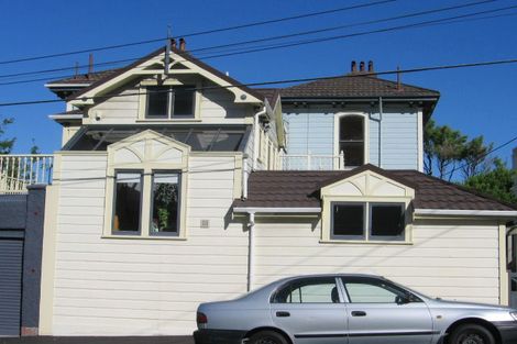 Photo of property in 7 Hawker Street, Mount Victoria, Wellington, 6011