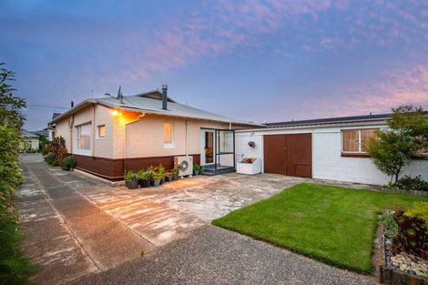 Photo of property in 124 Prince Albert Road, Saint Kilda, Dunedin, 9012