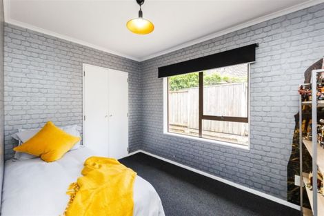 Photo of property in 77 Pacific Drive, Fitzherbert, Palmerston North, 4410