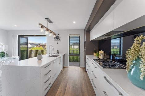 Photo of property in 19 Whitburn Avenue, Halswell, Christchurch, 8025