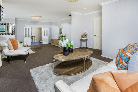 Photo of property in 5 Tornado Place, West Harbour, Auckland, 0618