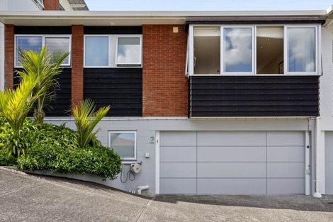 Photo of property in 2/4 Beach Road, Castor Bay, Auckland, 0620