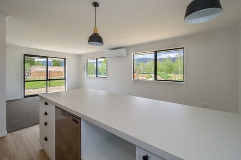 Photo of property in 34a-b Stratford Drive, Mount Pisa, Cromwell, 9383