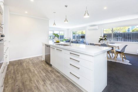 Photo of property in 12 Passchendaele Grove, Trentham, Upper Hutt, 5018