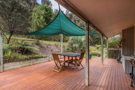 Photo of property in 8 Kaipatiki Rise, Haruru, 0204