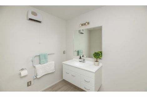 Photo of property in 1/82 Southampton Street, Sydenham, Christchurch, 8023