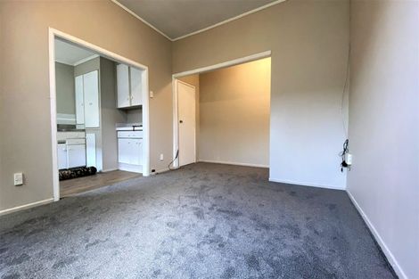 Photo of property in 1-3/102 Saint Lukes Road, Sandringham, Auckland, 1025