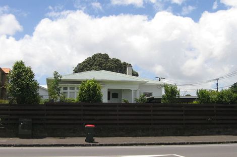 Photo of property in 57 Omahu Road, Greenlane, Auckland, 1051